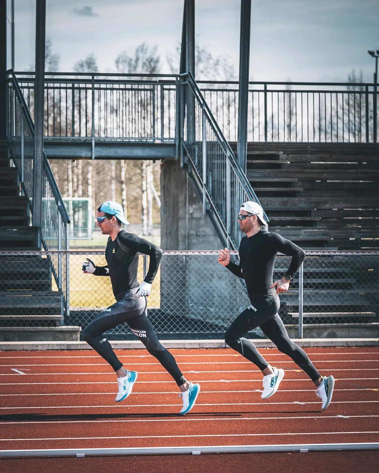 To løpere på bane